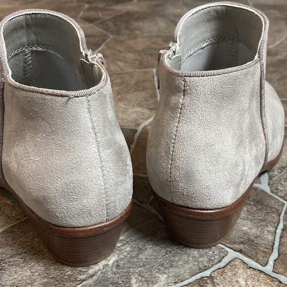 New Wild Diva Gray Ankle Booties Sz 6 - Picture 6 of 11